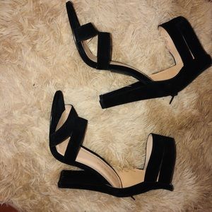NWOT Sexy Ankle Strap Heels Black 8.5 Fashion Nova